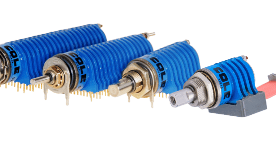 P3900-Group-main2_medium